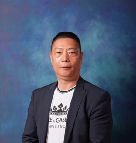 胡  敏.jpg