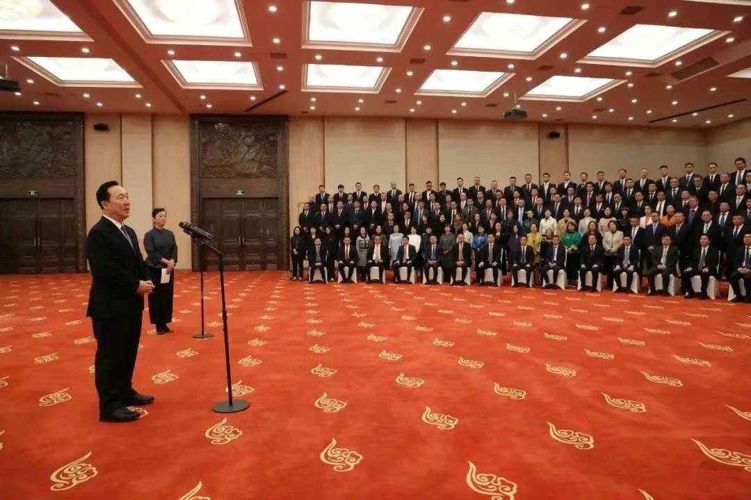 法国温州商会参加浙江海外联谊会、浙江中国和平统一促进会新一届理事会成员接见活动
